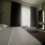 Ata 4*